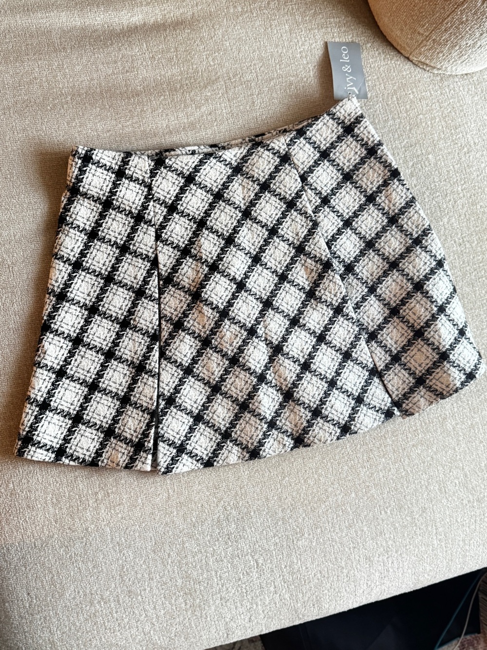 NWT: Ivy & Leo Gray and Black Check Tweed Mini Skirt by